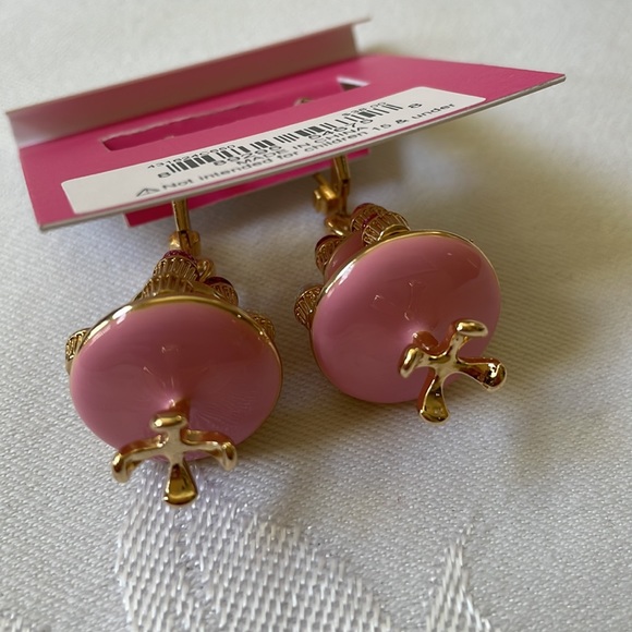 Betsey Johnson Gold Tone pink Enamel Two Tier Cupcake figural Dangling Earring - Picture 8 of 10